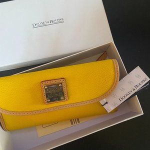 BRAND NEW Dooney & Bourke yellow wallet/clutch